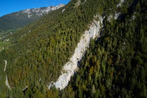 Burjakove peči - avtor fotografije Tomo Jesenicnik (2)